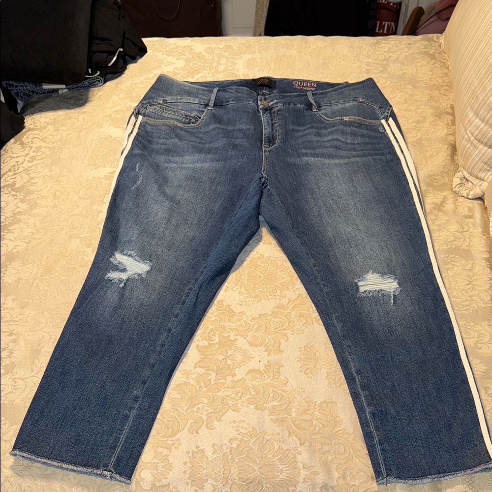Queen Blue Jeans with White Accents Skinny Crop Size 22W